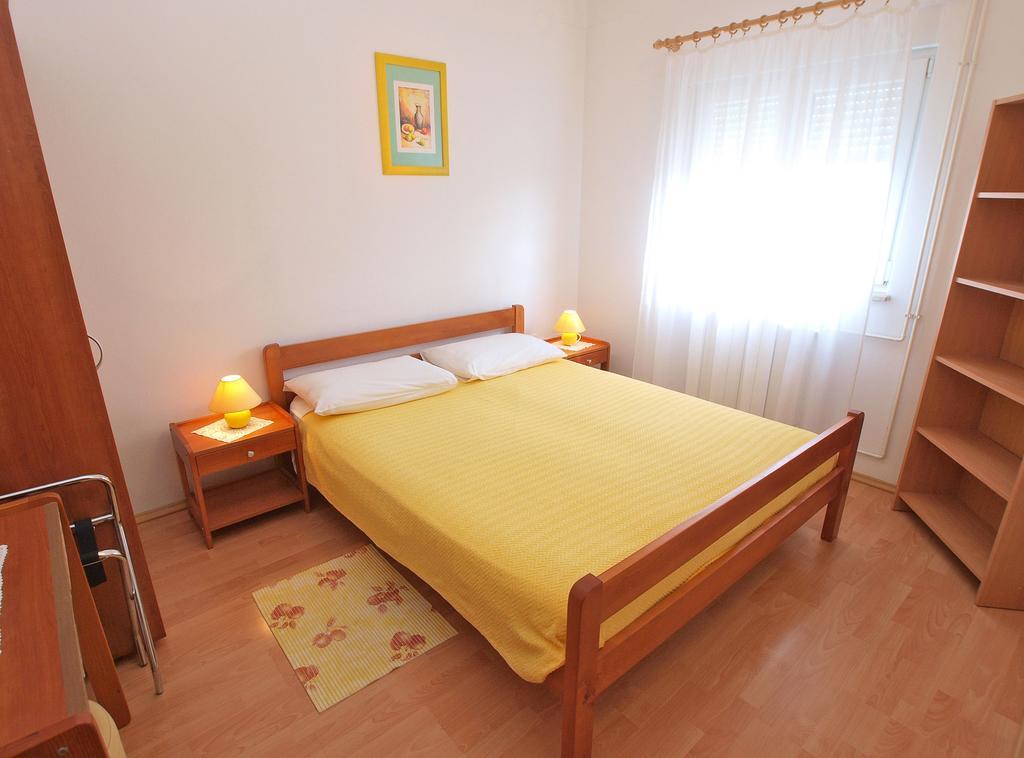 Apartment With 4 Bedrooms 446 Fažana Eksteriør bilde